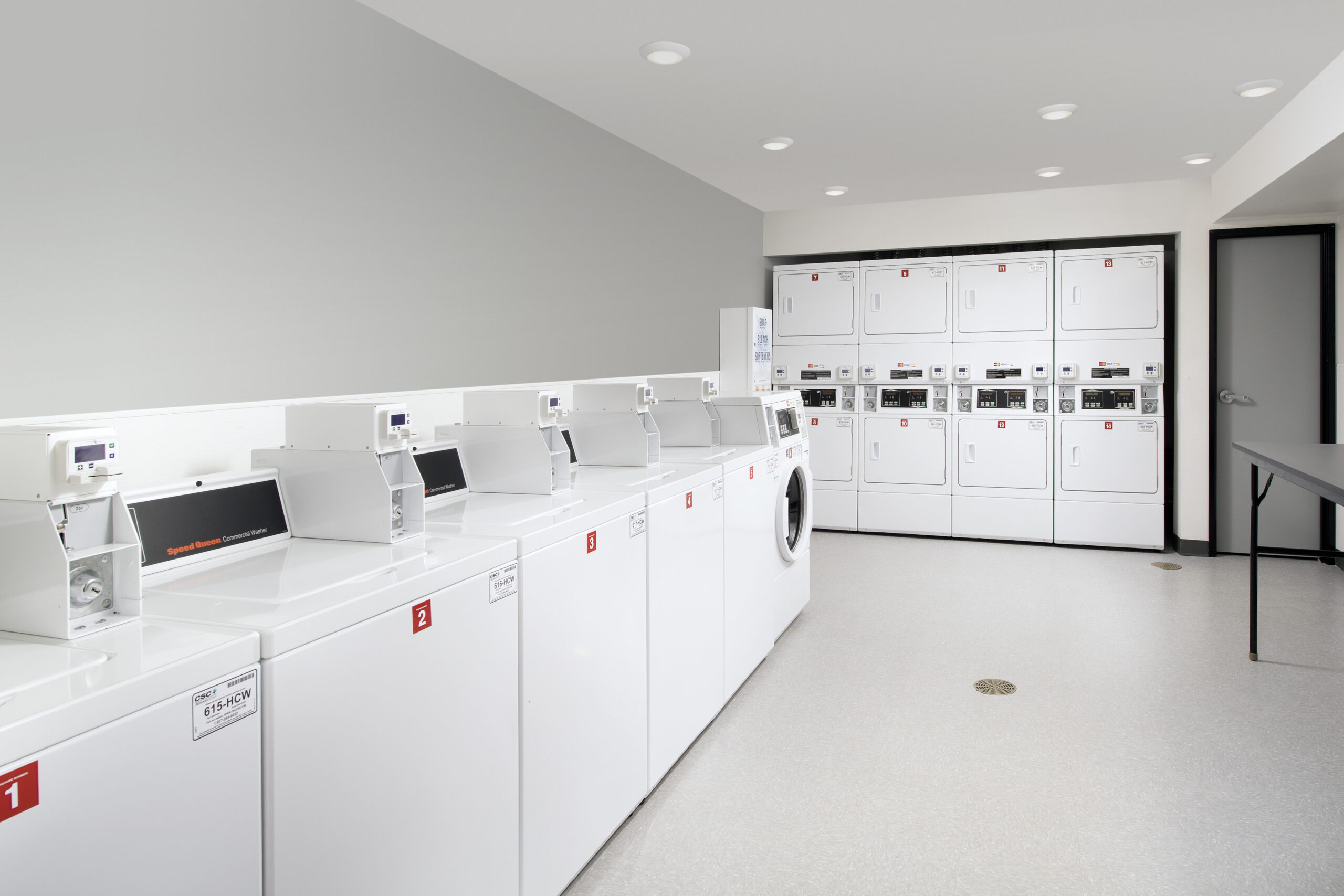 WoodSpring Suites - Vancouver - Laundry